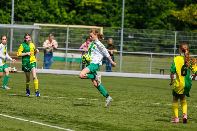 Vrouwen 1 — foto 1