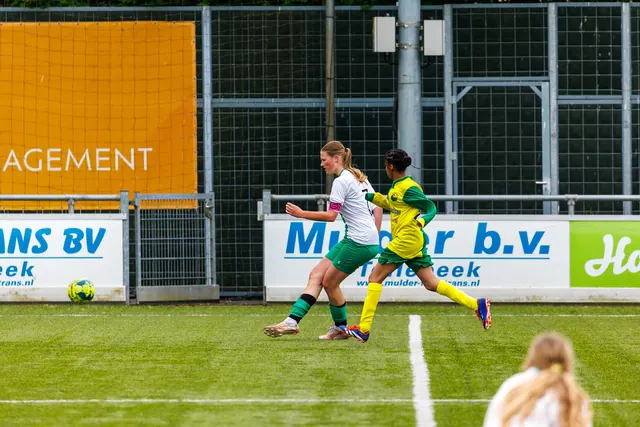 Vrouwen 1 — foto 9