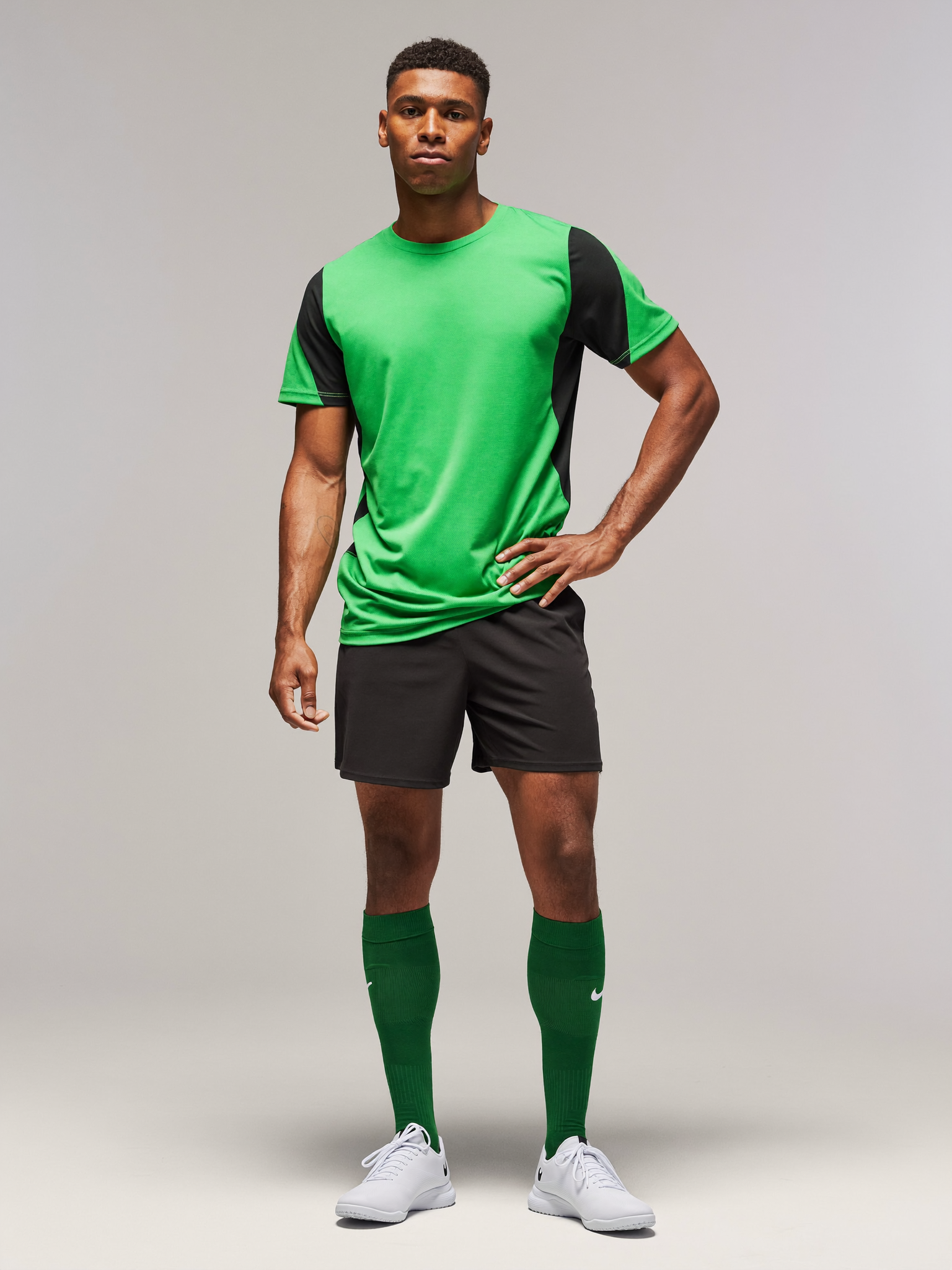 Heren in de Stanno-clubcollectie van VV Tollebeek